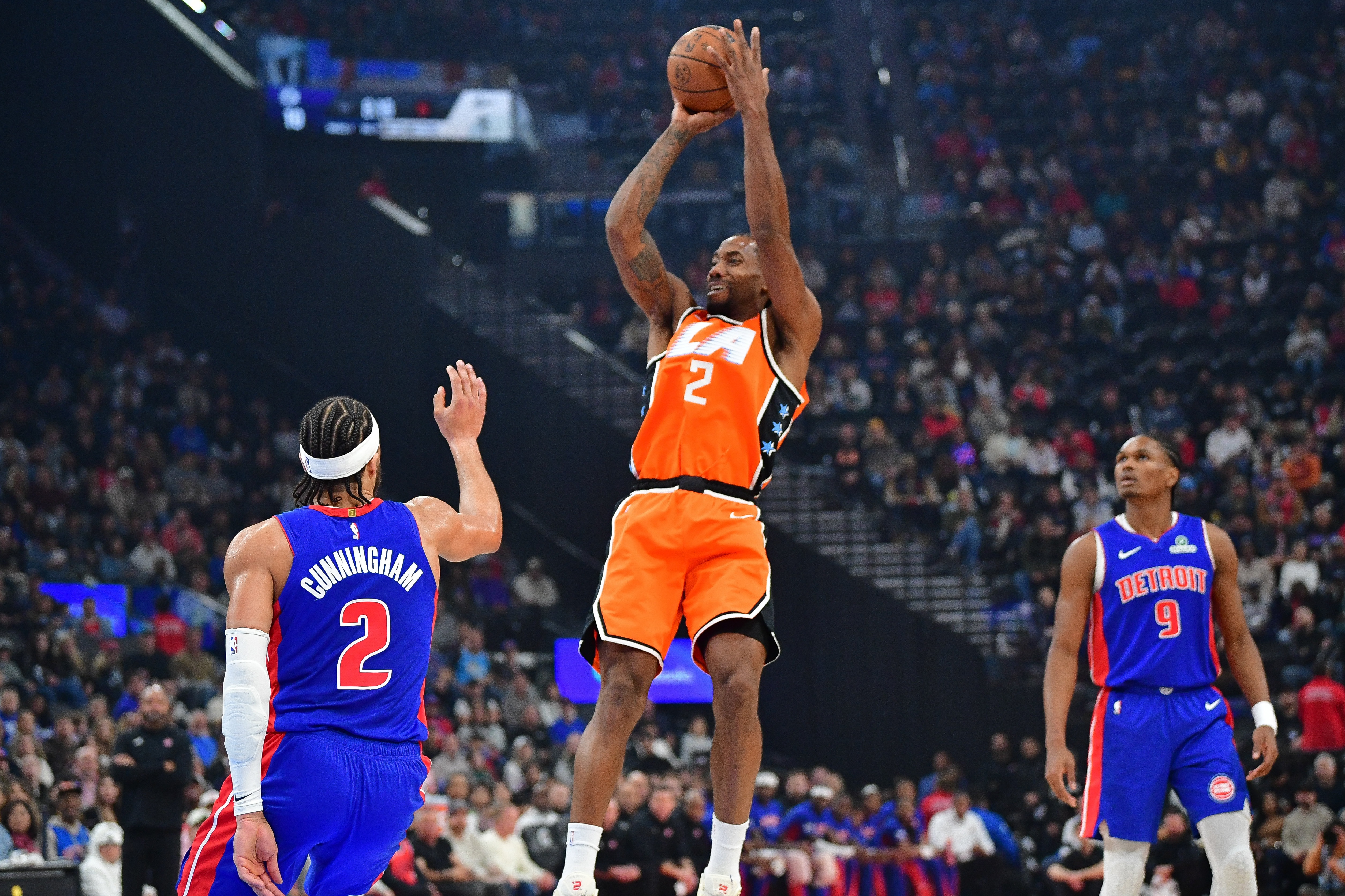 没想到吧？小卡34岁赛季场均得分奔向新高 特训一夏增加强投三分