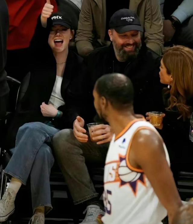 1710139927683038208.jpg 0069PVl5ly1hnmue3lgw1j30xo16gjyu.jpg