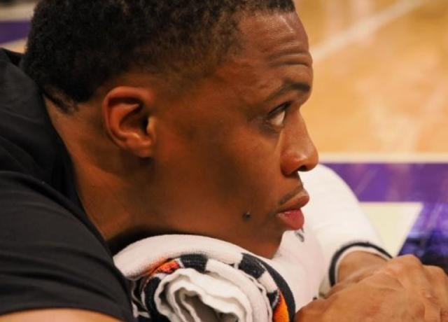 开云官网-卡椒说服快艇推动韦少签约 如何融入仍是最大难题