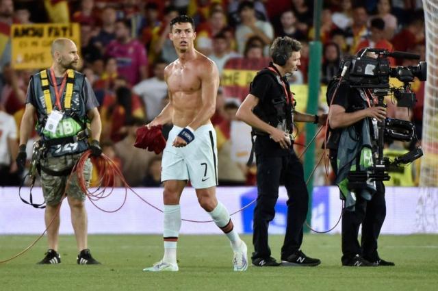 开云体育下载-葡萄牙主帅：C罗打替补是战术选择 他还是世界最佳