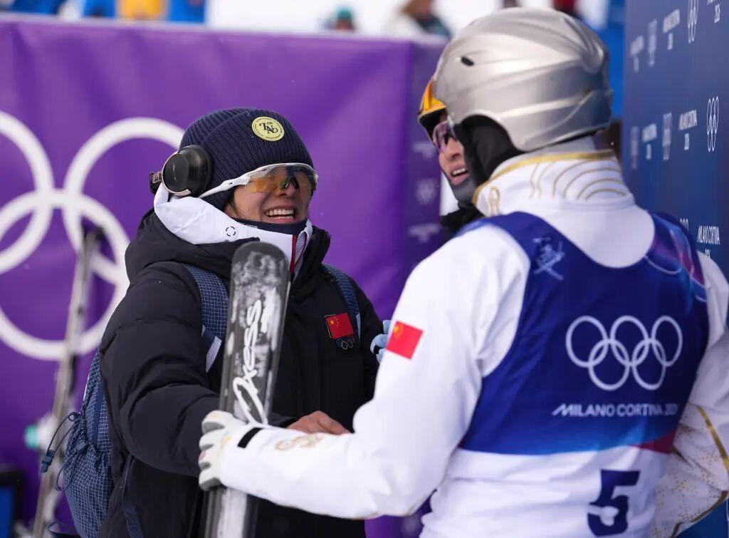 开云-冠军伉俪，比翼齐飞